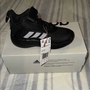 Adidas Kids Black and White Sneakers